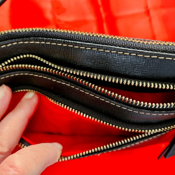 NEW! NWT Dooney & Bourke Black Saffiano Leather Triple Zip Wristlet! - Picture 12 of 13